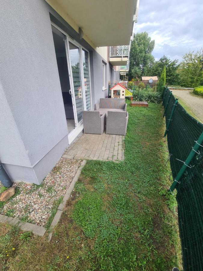 Apartament Rodzinny Z Ogrodkiem 格但斯克 外观 照片
